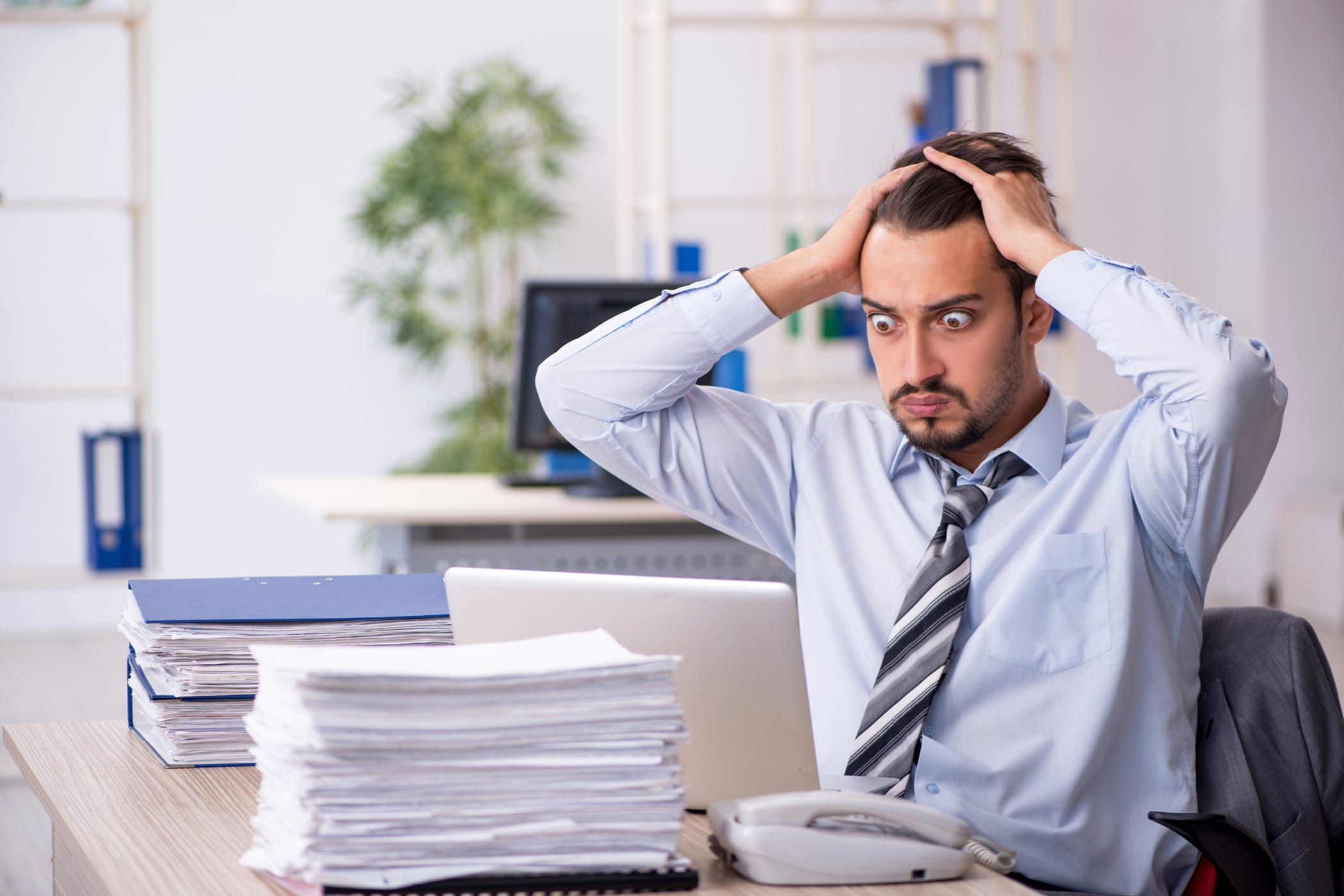 自動車税を滞納したらどうなる?