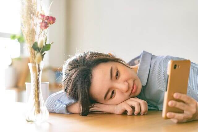 友達がいない人の特徴は？性格や行動と原因を分析！友達が欲しい場合の作り方も解説。